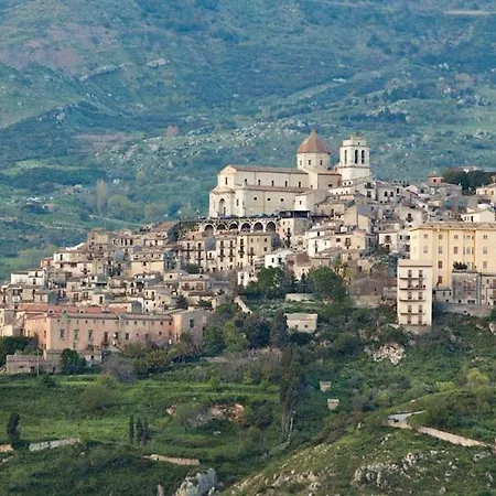 L'agrifoglio Bed & Breakfast *